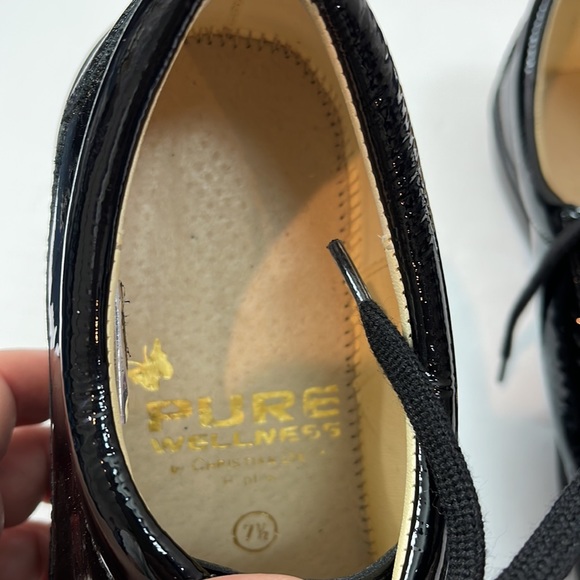 PURE WELLNESS CHRISTIAN DIETZ PATENT LACE UP SNEAKER - Picture 3 of 4